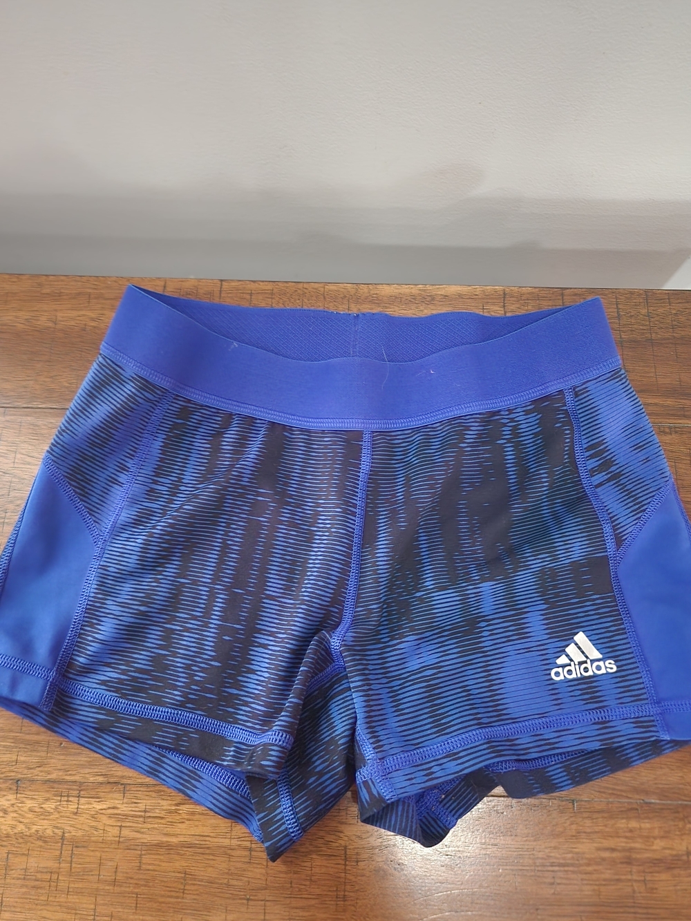 adidas Women's Techfit 3" Printed Compression Volleyball Boy Shorts Blue Size M"